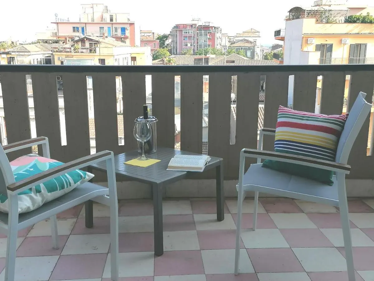 Inner City De Luxe Apartment Catania