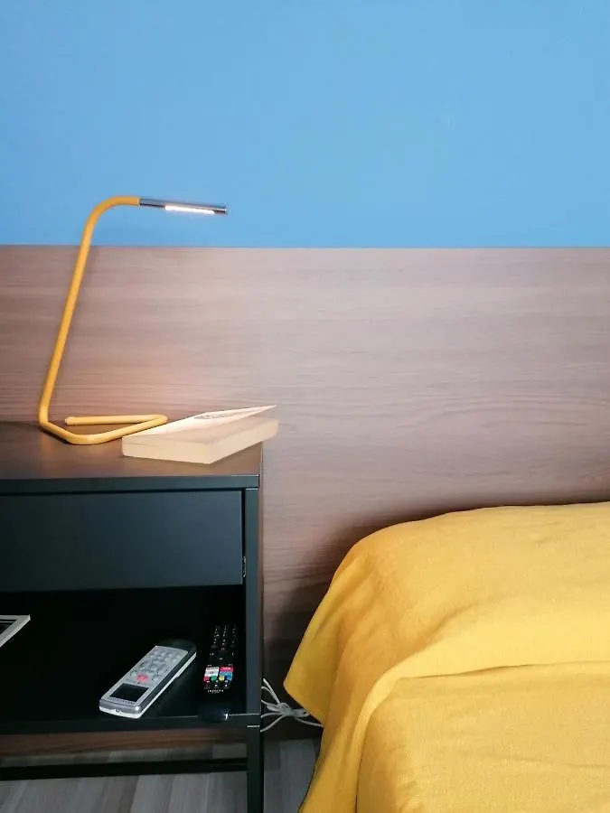 Inner City De Luxe Apartment Катания