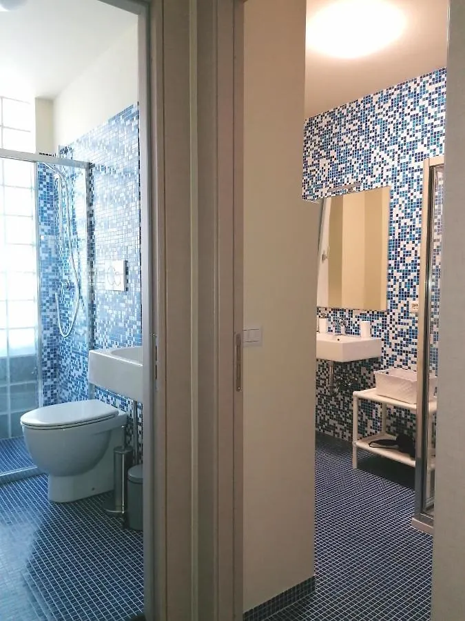 Inner City De Luxe Apartment Катания