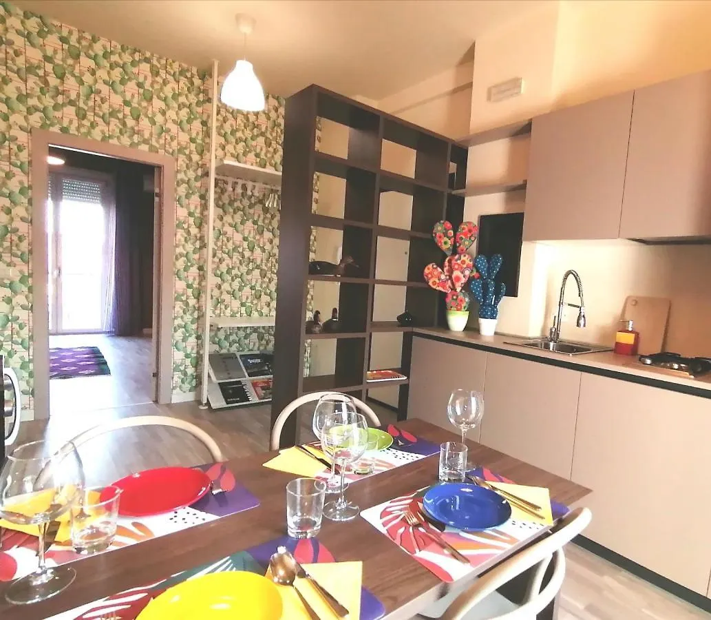 Inner City De Luxe Apartment Катания